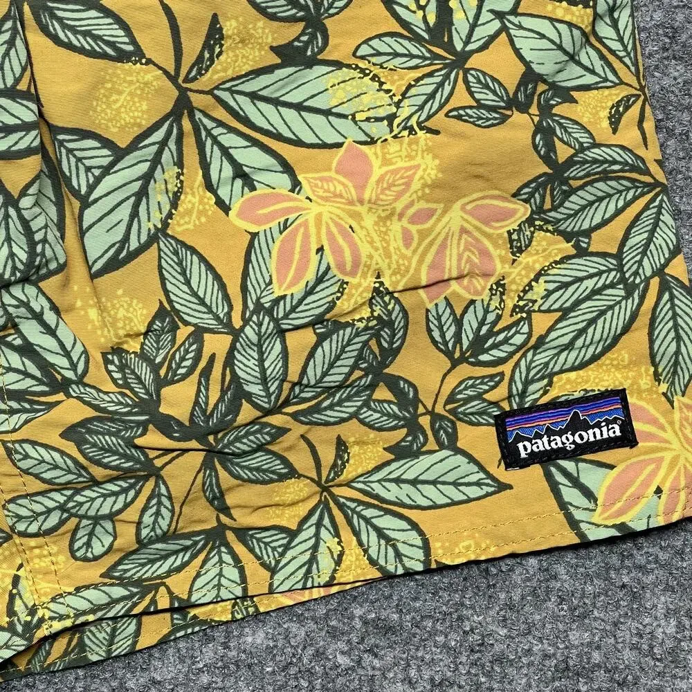 Patagonia Baggies Shorts Boys Medium Yellow Floral Swim Trunks Mesh Lined